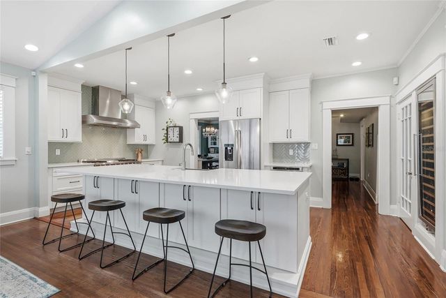 1706 W JETTON AVENUE, Tampa, FL 33606