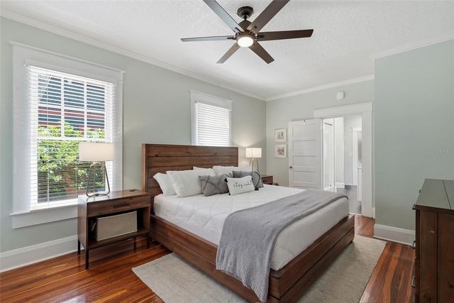 1706 W JETTON AVENUE, Tampa, FL 33606