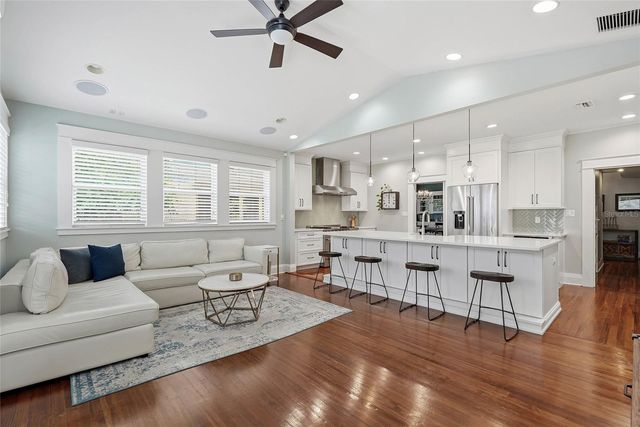 1706 W JETTON AVENUE, Tampa, FL 33606