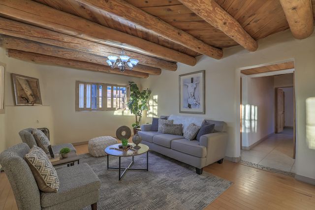 616 17th Street NW, Albuquerque, NM 87104