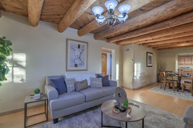 616 17th Street NW, Albuquerque, NM 87104