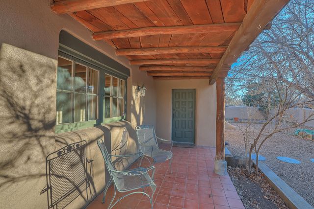 616 17th Street NW, Albuquerque, NM 87104