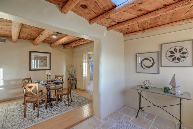 616 17th Street NW, Albuquerque, NM 87104