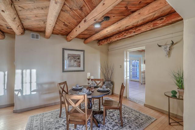 616 17th Street NW, Albuquerque, NM 87104