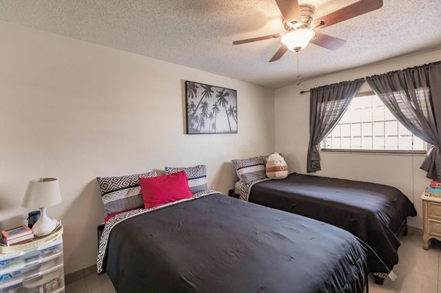 4270 NW 40th Street 105, Lauderdale Lakes, FL 33319