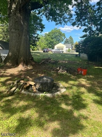 2 Christine Pl, Washington Boro, NJ 07882