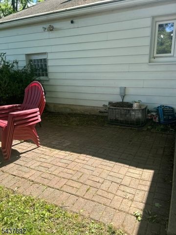 2 Christine Pl, Washington Boro, NJ 07882