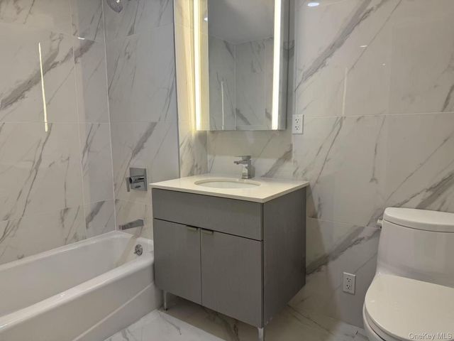 13680 41 Avenue 7D, Flushing, NY 11355