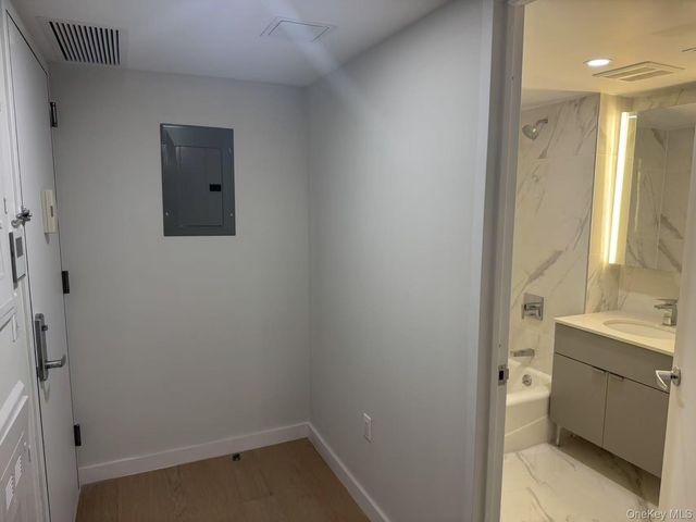 13680 41 Avenue 7D, Flushing, NY 11355