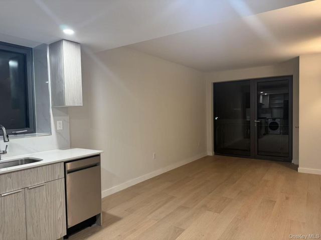 13680 41 Avenue 7D, Flushing, NY 11355