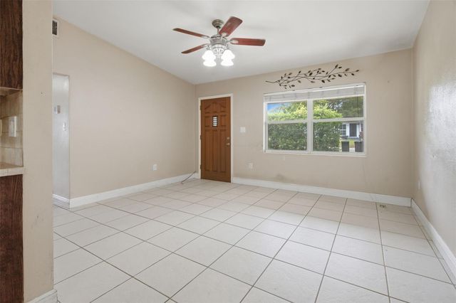452 OAKHURST STREET, Altamonte Springs, FL 32701