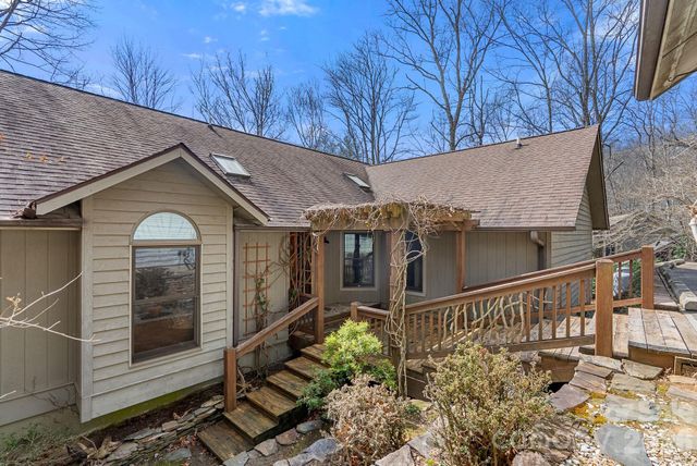 306 S Sequoyah Lane, Brevard, NC 28712