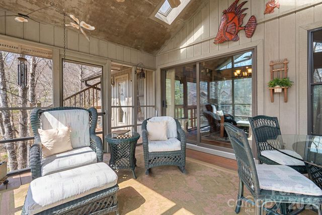 306 S Sequoyah Lane, Brevard, NC 28712