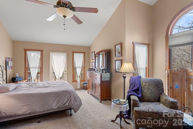 306 S Sequoyah Lane, Brevard, NC 28712