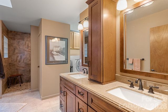 306 S Sequoyah Lane, Brevard, NC 28712