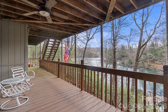 306 S Sequoyah Lane, Brevard, NC 28712