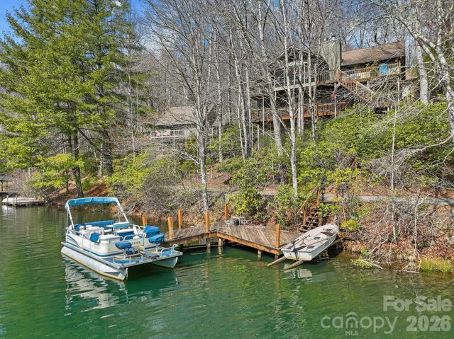 306 S Sequoyah Lane, Brevard, NC 28712