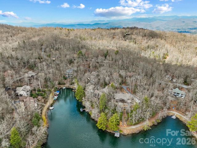 306 S Sequoyah Lane, Brevard, NC 28712