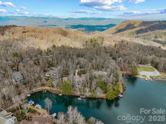 306 S Sequoyah Lane, Brevard, NC 28712
