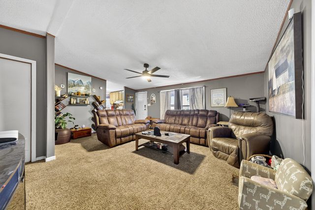 634 Pointe Ln, Lafayette, TN 37083