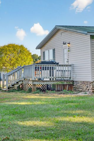 634 Pointe Ln, Lafayette, TN 37083