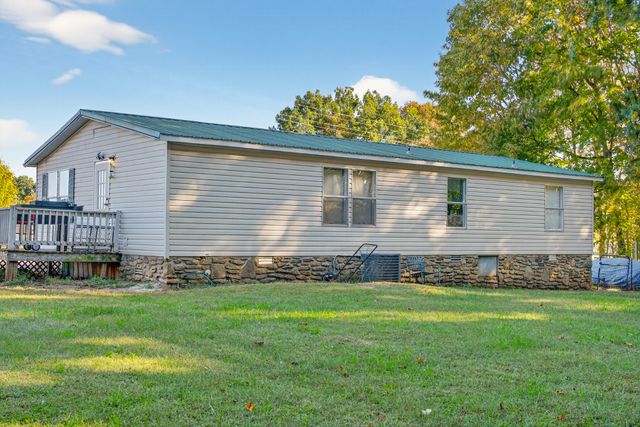 634 Pointe Ln, Lafayette, TN 37083