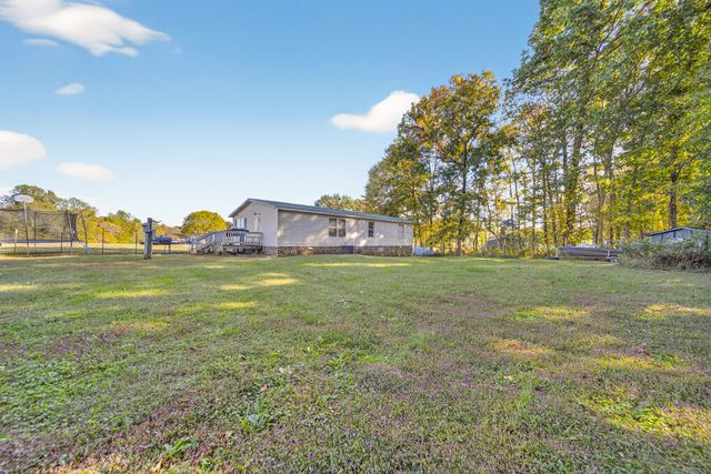 634 Pointe Ln, Lafayette, TN 37083