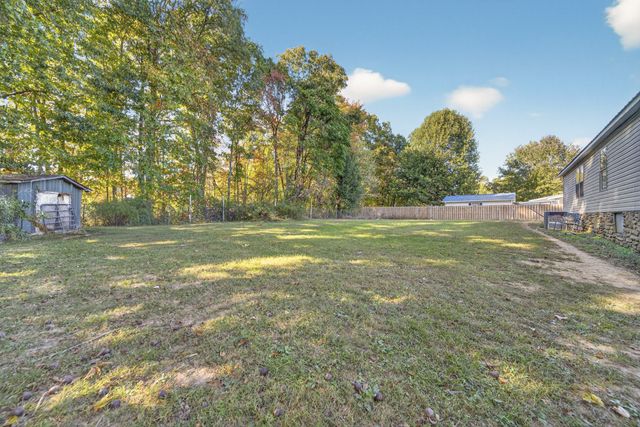 634 Pointe Ln, Lafayette, TN 37083