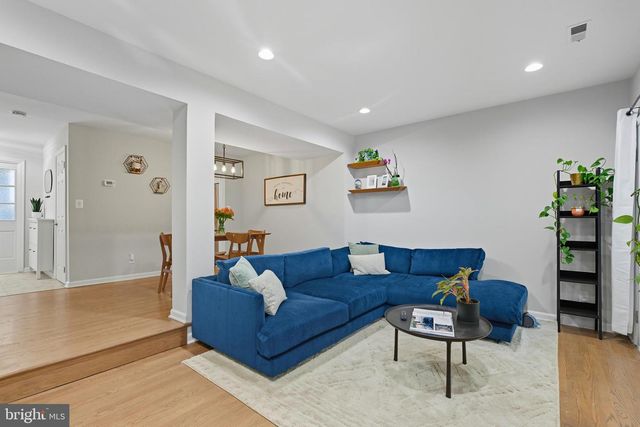 2923 S WOODSTOCK ST #B, Arlington, VA 22206