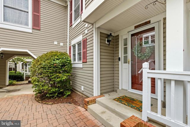 2923 S WOODSTOCK ST #B, Arlington, VA 22206