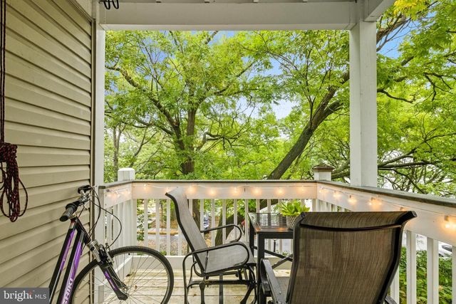 2923 S WOODSTOCK ST #B, Arlington, VA 22206
