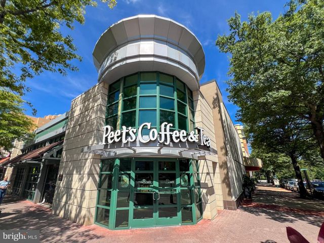2923 S WOODSTOCK ST #B, Arlington, VA 22206