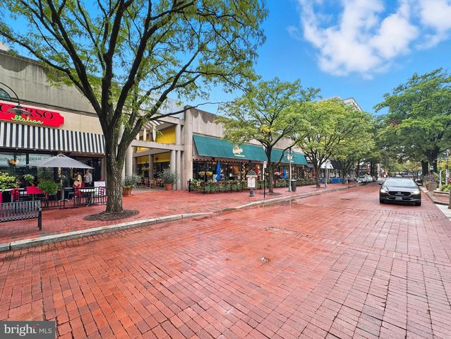 2923 S WOODSTOCK ST #B, Arlington, VA 22206