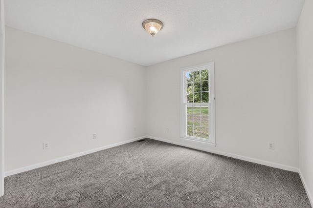 31 Eastridge Rd, Fayetteville, TN 37334