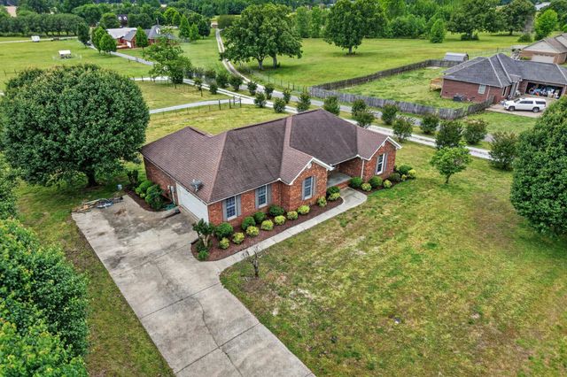 31 Eastridge Rd, Fayetteville, TN 37334