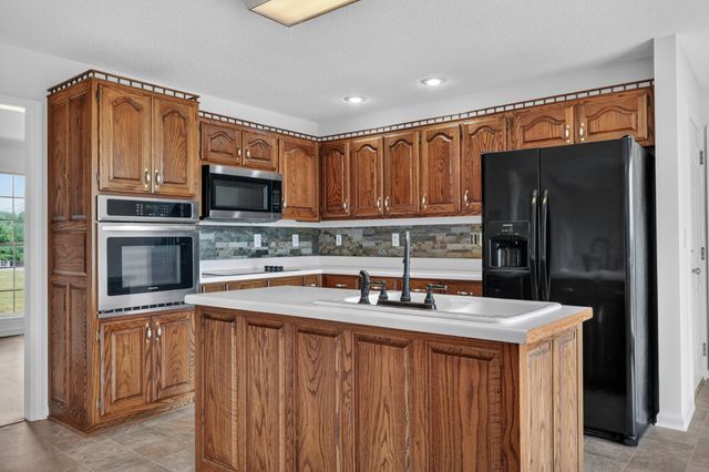 31 Eastridge Rd, Fayetteville, TN 37334
