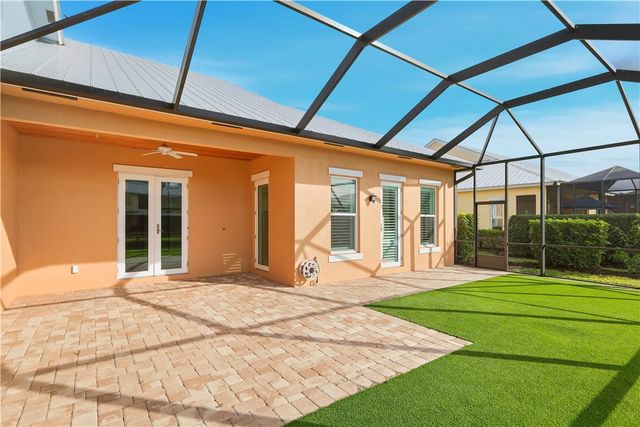 2030 Bridgepointe Circle 112, Vero Beach, FL 32967