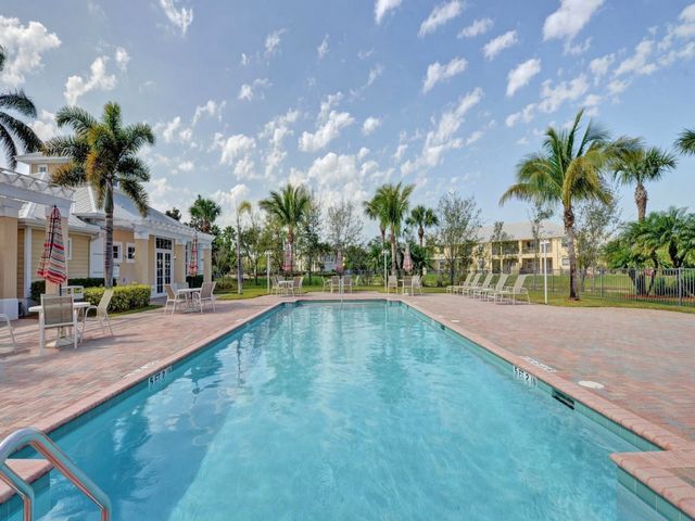 2030 Bridgepointe Circle 112, Vero Beach, FL 32967