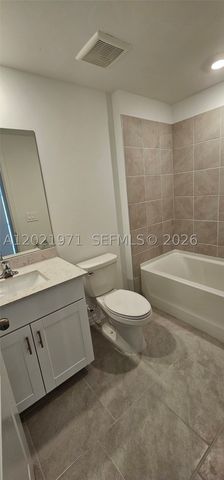 20190 Caroline Creek 250, Lehigh Acres, FL 33974