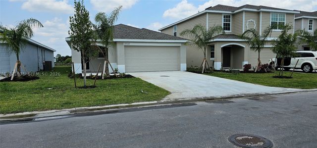 20190 Caroline Creek 250, Lehigh Acres, FL 33974