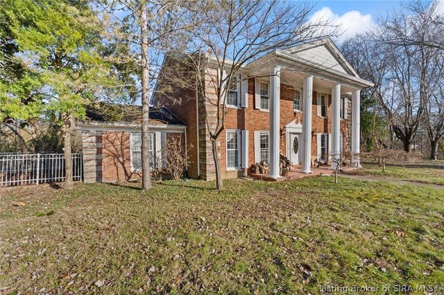 6810 Appleleaf Lane, Sellersburg, IN 47172