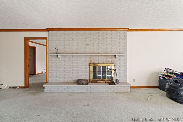 6810 Appleleaf Lane, Sellersburg, IN 47172