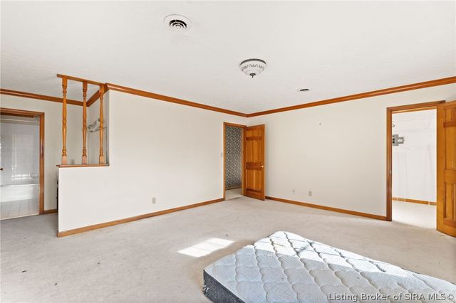 6810 Appleleaf Lane, Sellersburg, IN 47172