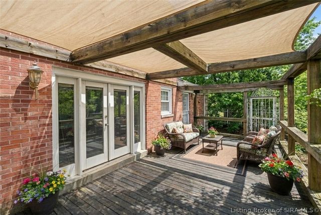 6810 Appleleaf Lane, Sellersburg, IN 47172