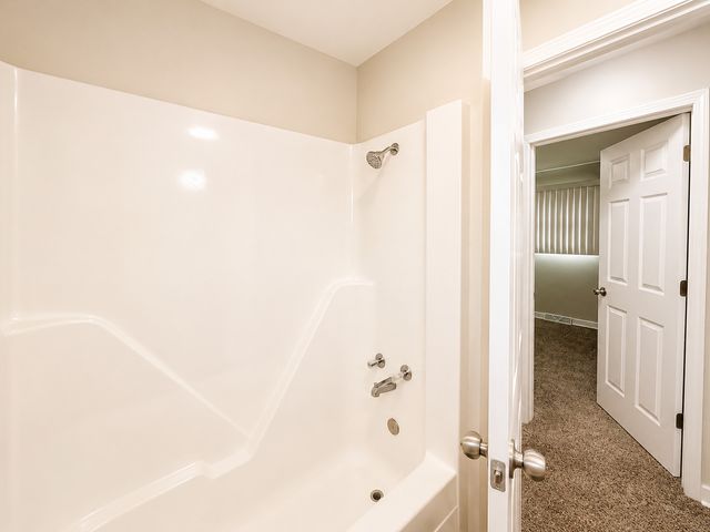 8820 S Princeton Avenue, Chicago, IL 60620