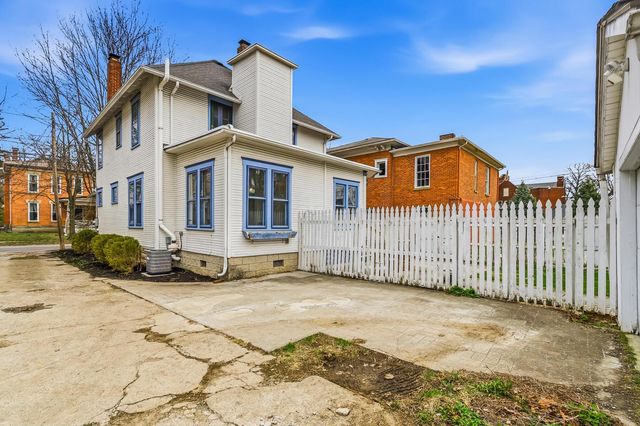 71 W Central Avenue, Delaware, OH 43015