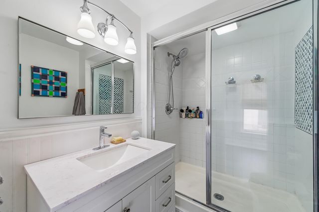 71 W Central Avenue, Delaware, OH 43015