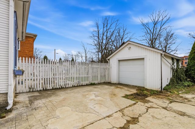 71 W Central Avenue, Delaware, OH 43015