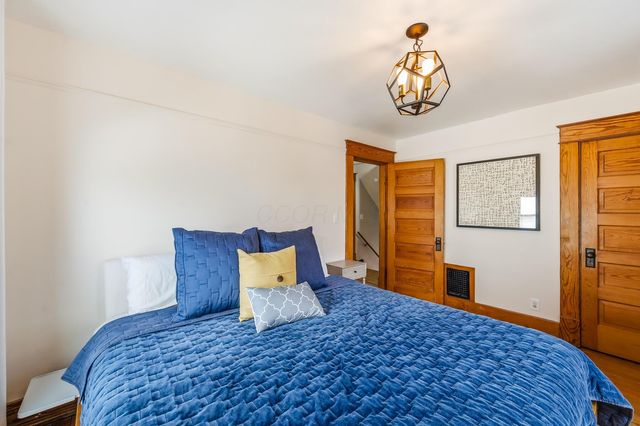 71 W Central Avenue, Delaware, OH 43015