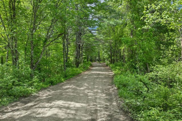 40 Sheldon Road, Derry, NH 03038